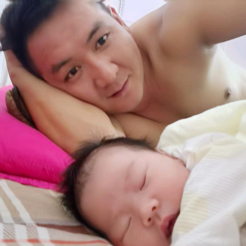 欣怡小美女