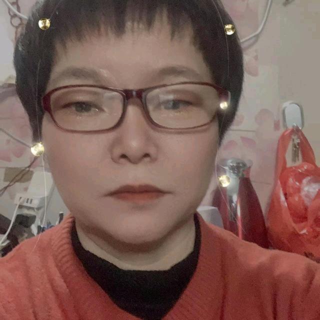 王坤英