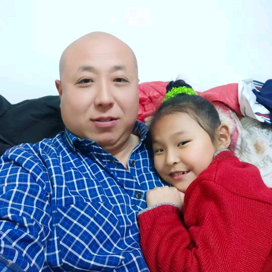 青岛华中蔬菜水果批发市场亮仔___润发果