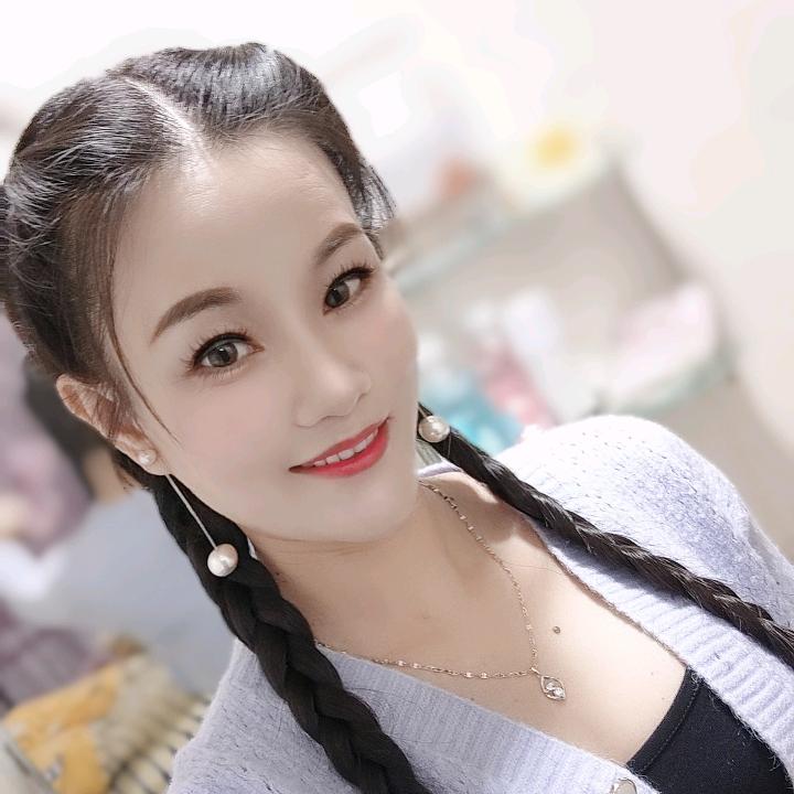 钕 人 心