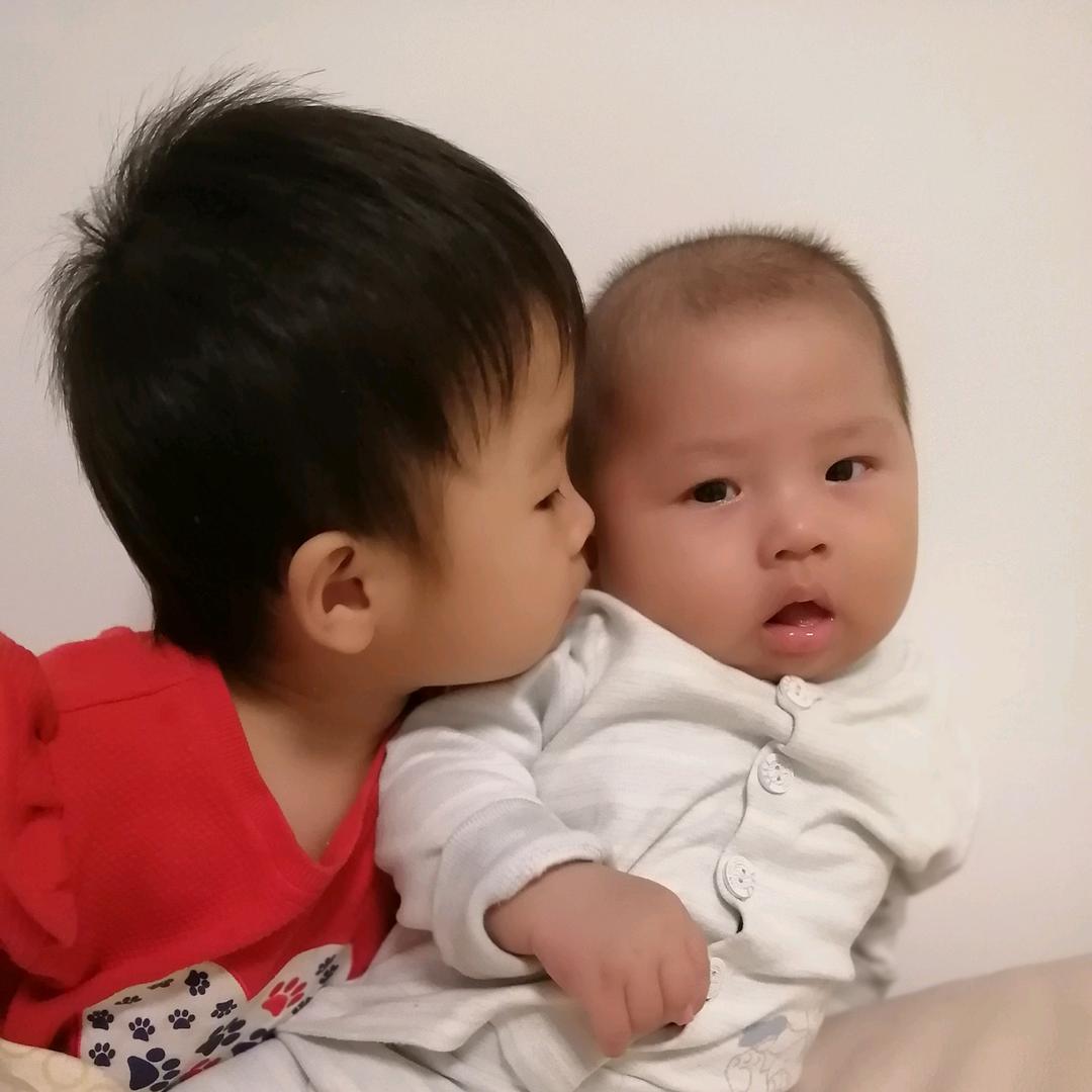 小玥小霖