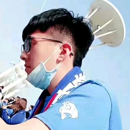 Alex 积极又向上