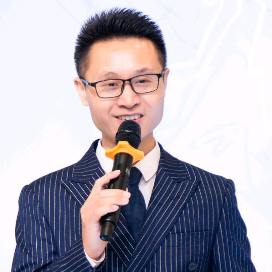 宇墨—全职主持人
