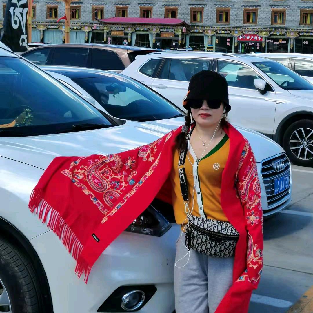 赛五龙民宿掌柜（燕语山居）