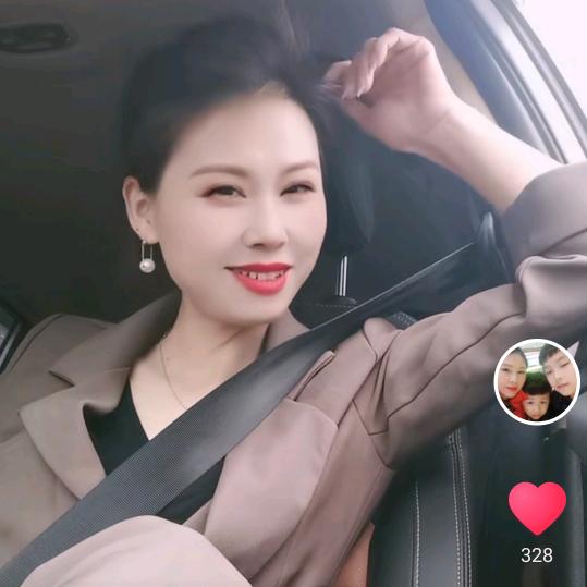 调皮三宝