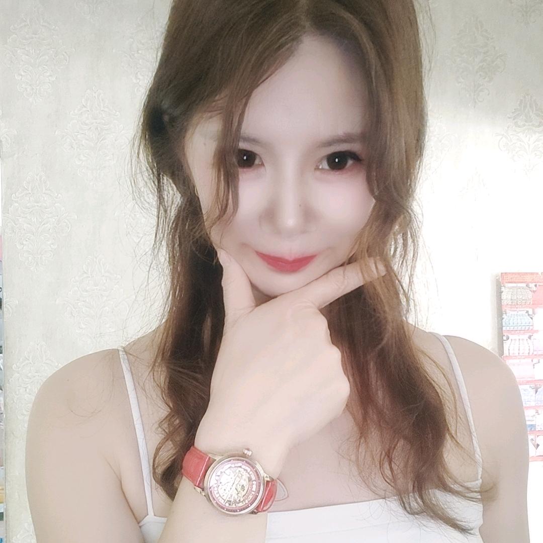 玥玥（羽绒服）