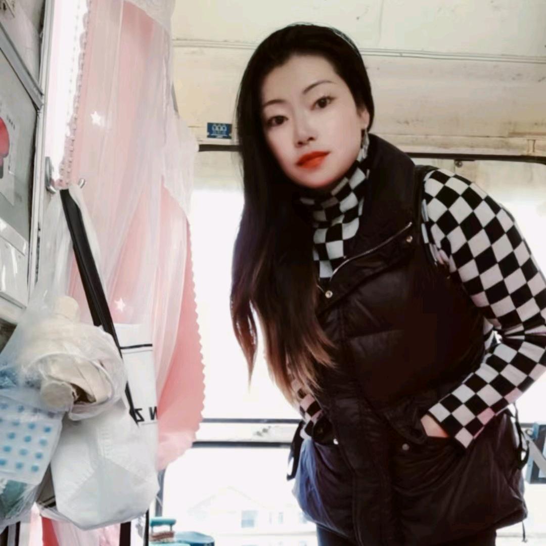 开塔吊的翠翠