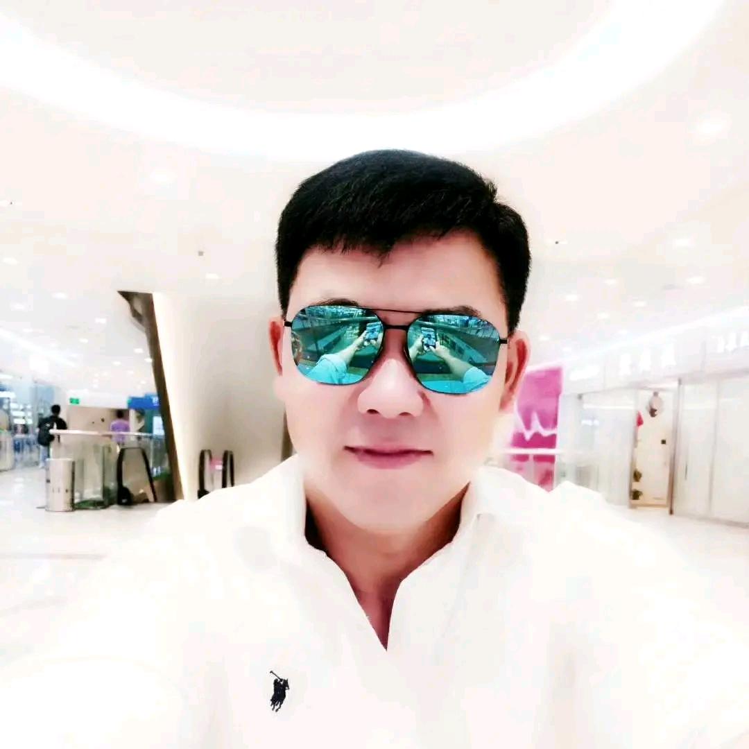 洛洛同学