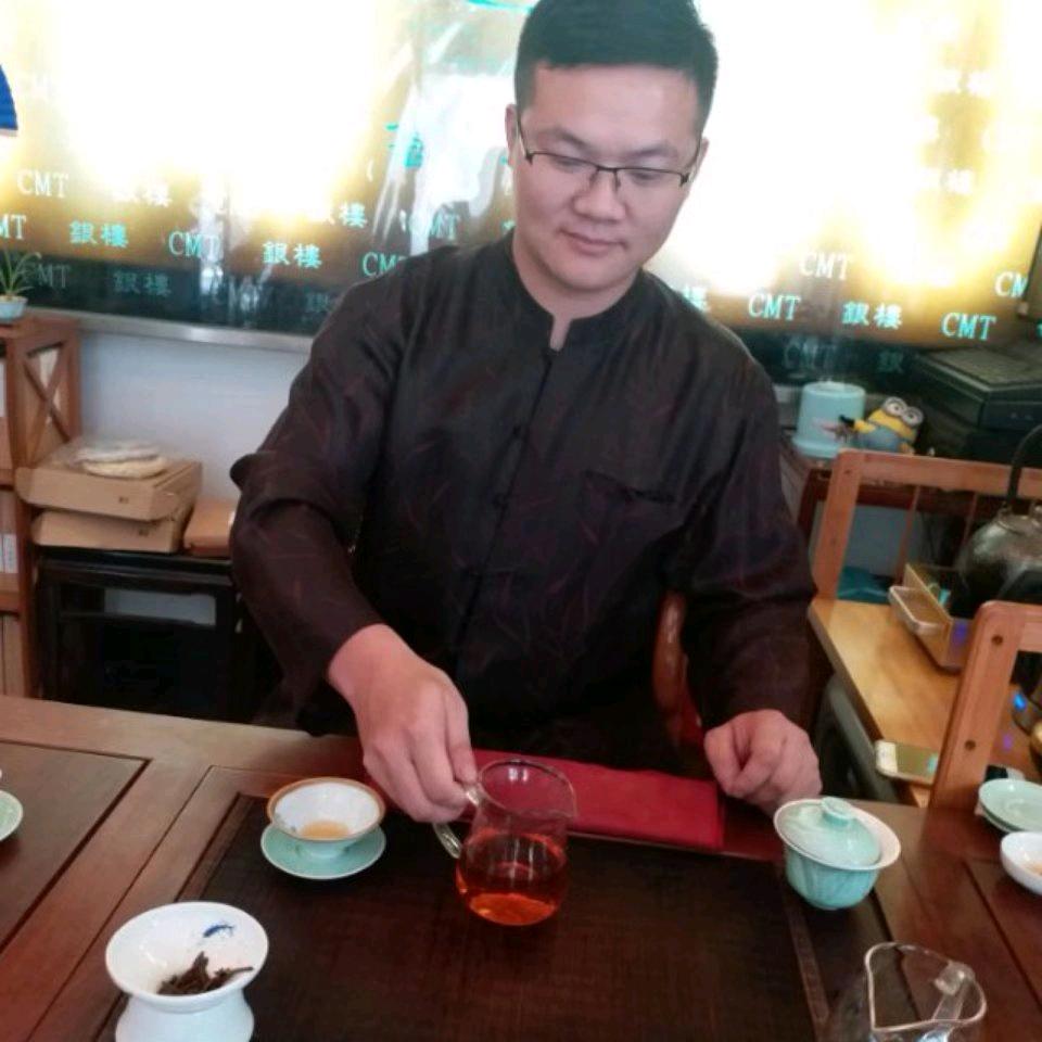 杨小春