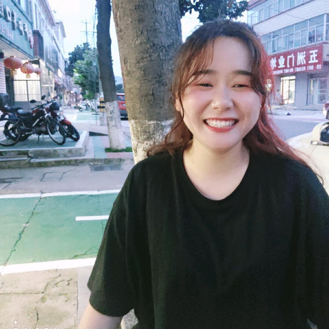 卖兔子的小窗帘