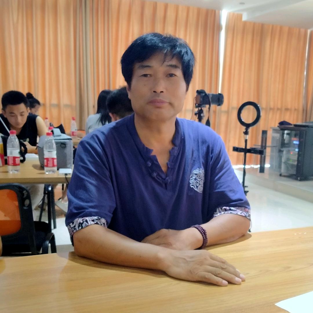 小纪 陶木艺小子