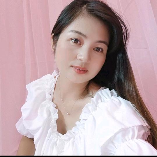 莉莉