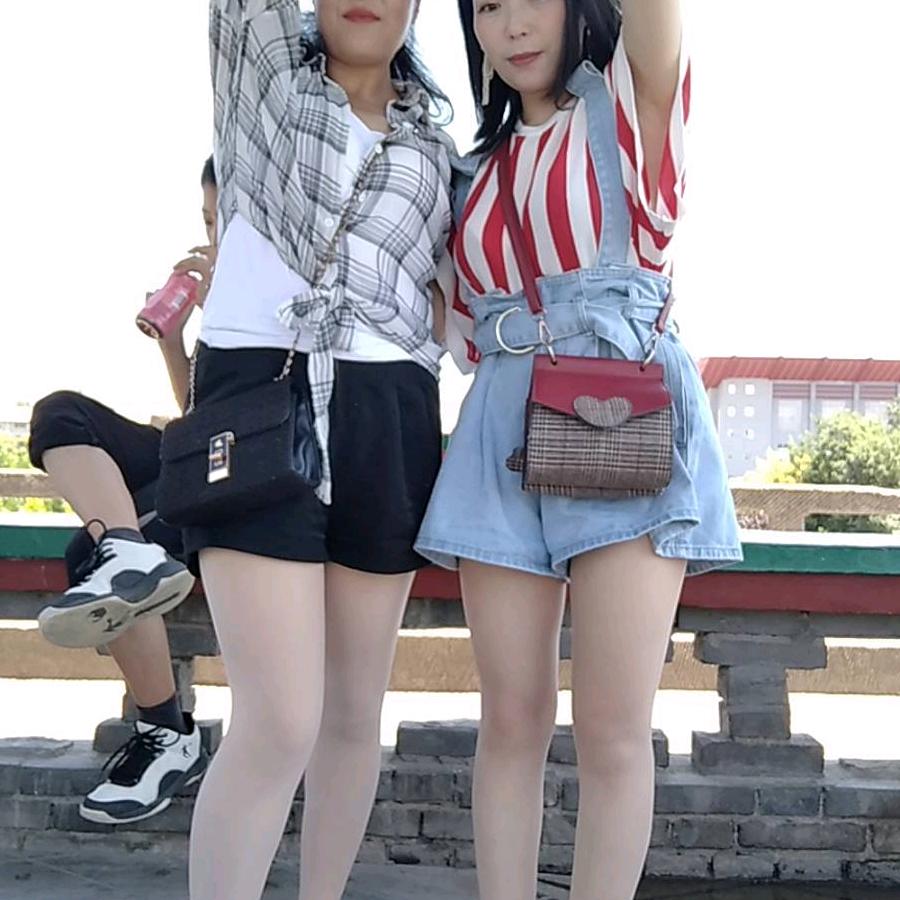 用户1125220534541彩色的云