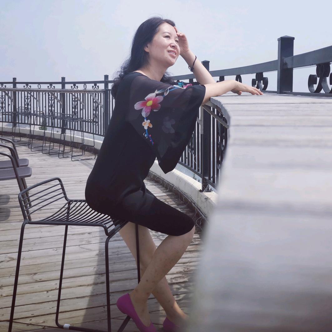 火花儿 🎨画画