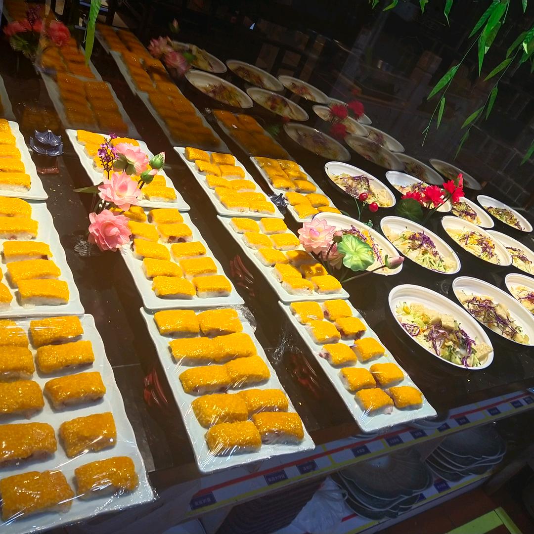 左邻右舍铁锅炖