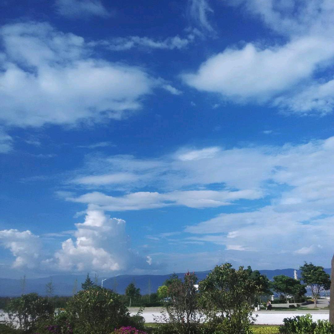大锅小椅