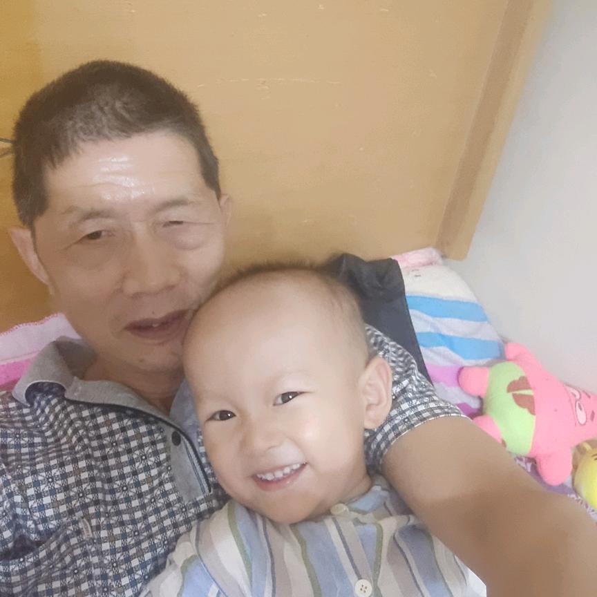 三团老杜金锁匠开锁店