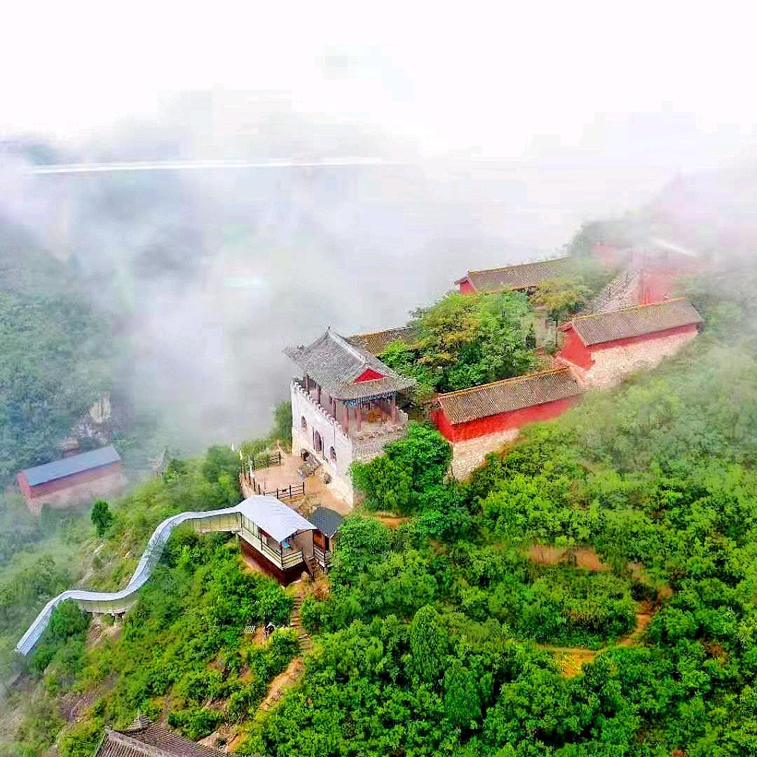龙澍峪旅游景区