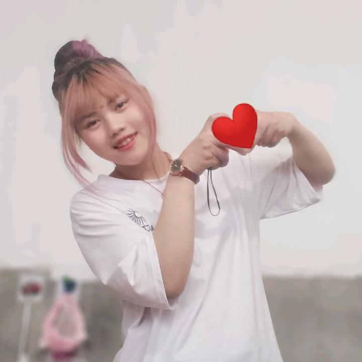 李依哪