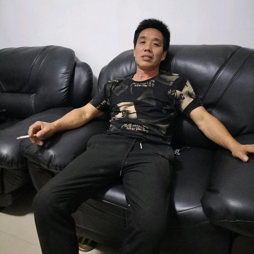 专业制作楼梯百页护拦