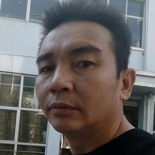 李伟诚