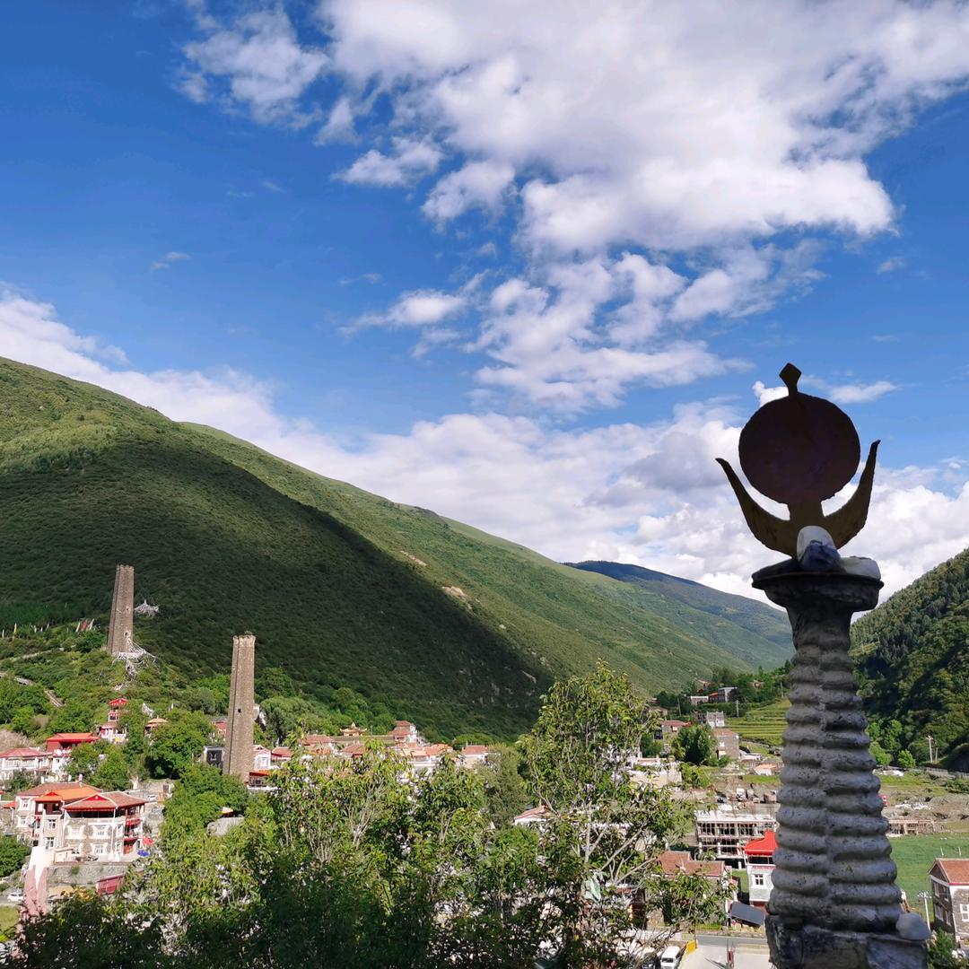 性本爱丘山
