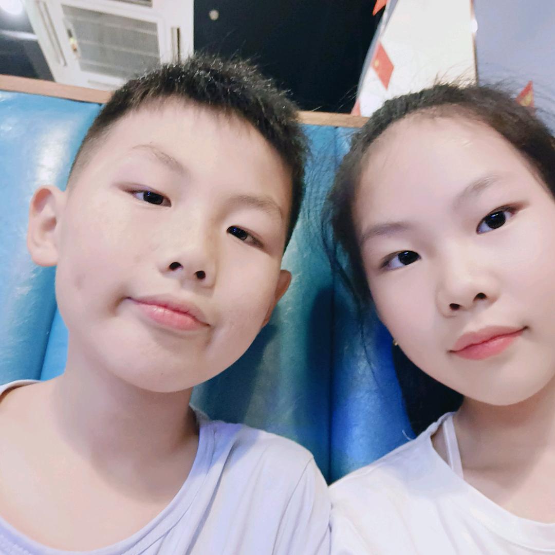 淘气的小妞