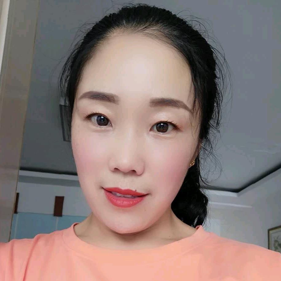 A燕子自学瑜伽