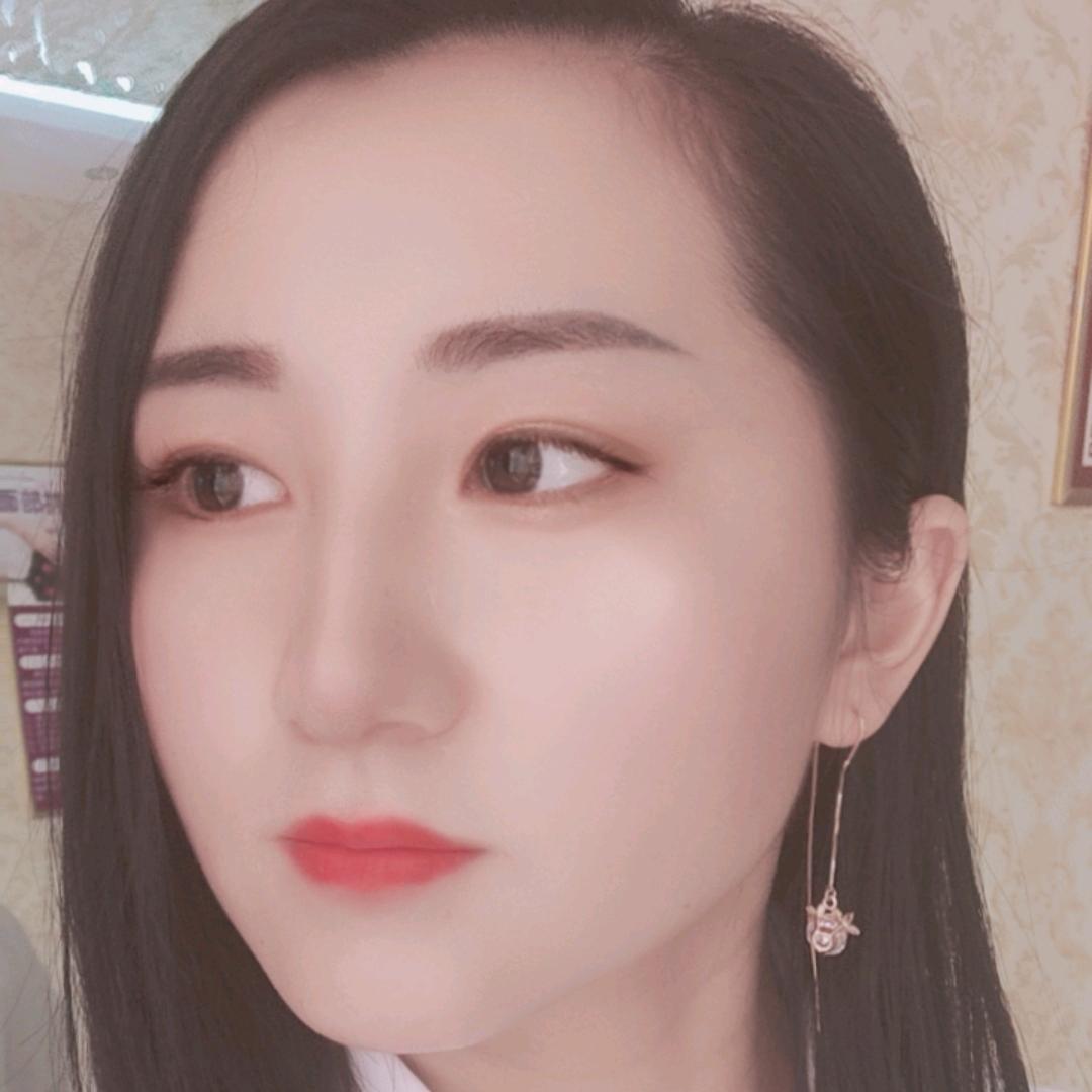 靠自己拼未来，单身老阿姨