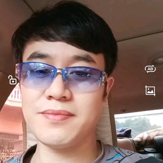 ≥﹏≤阿松Q