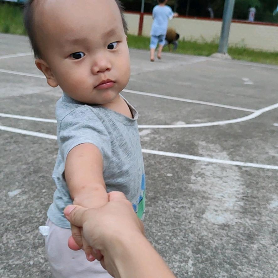 小瑞