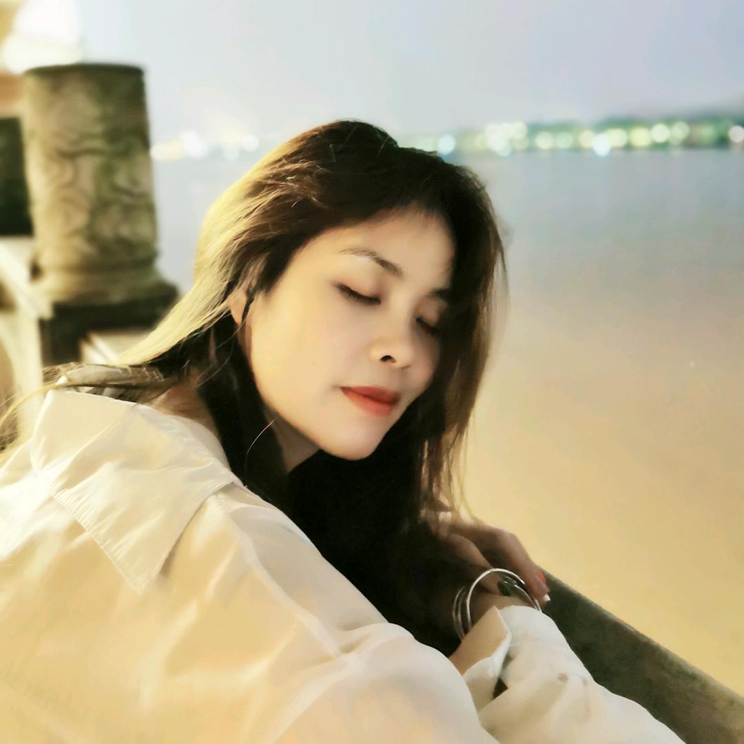 郴州家电顾问小姐姐