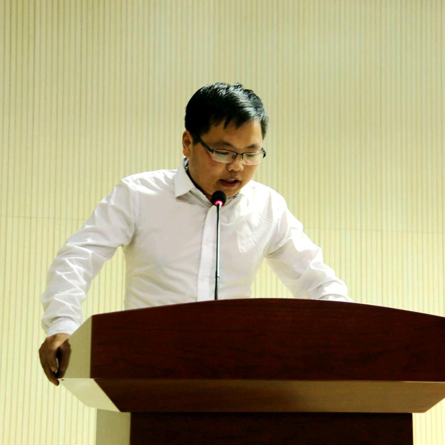 教历史的班主任