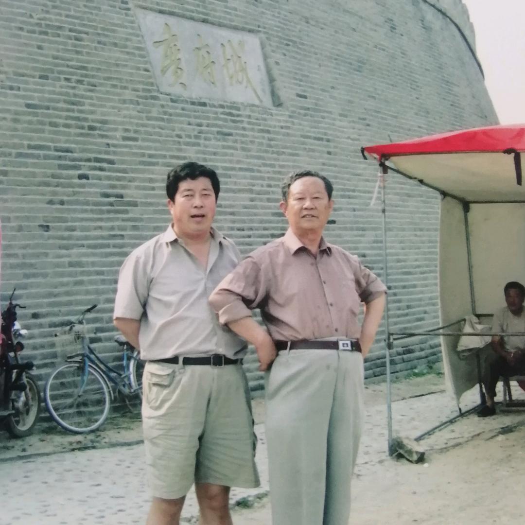 广府丰庆包子铺李晓平（广府十大名吃）