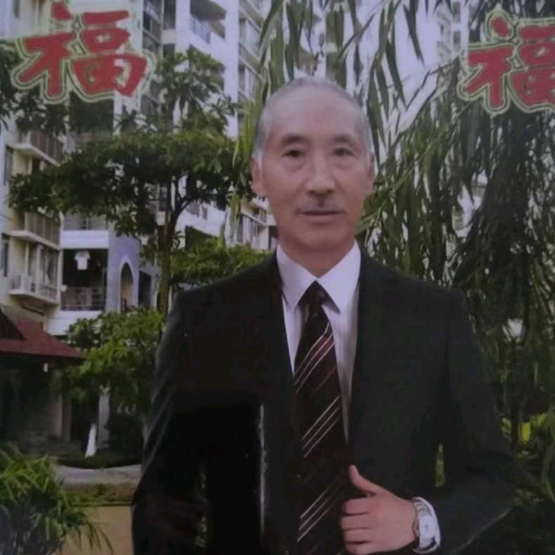 塔山边何大明
