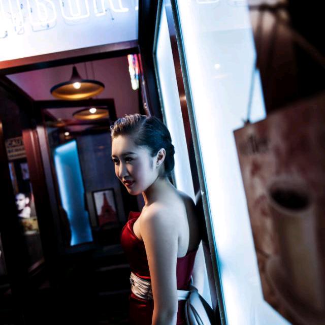 夜空下最亮的星星