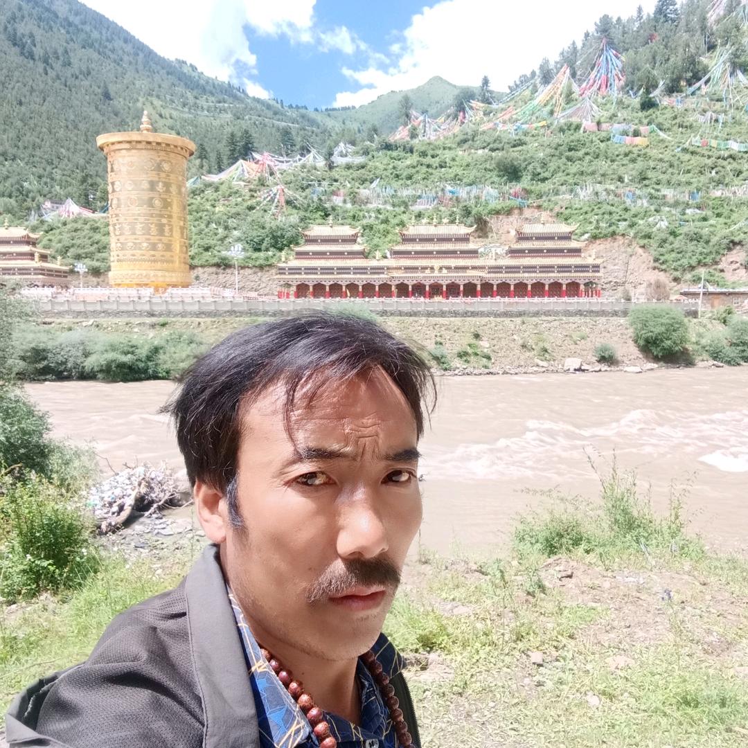 翱翔的雄鹰(๑＞ڡ＜)☆