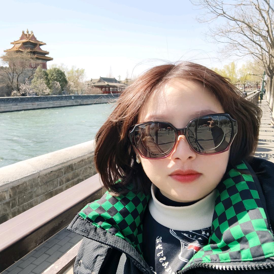 🌸  .° 梵、汐 ～