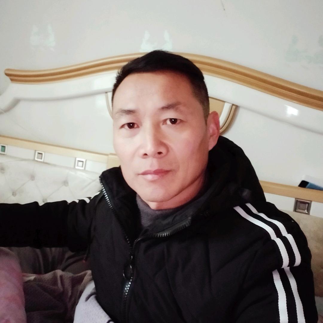 专业水钻打孔开槽。