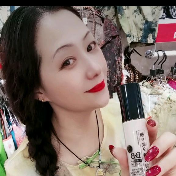 平顶山市依然美 真善美服装店