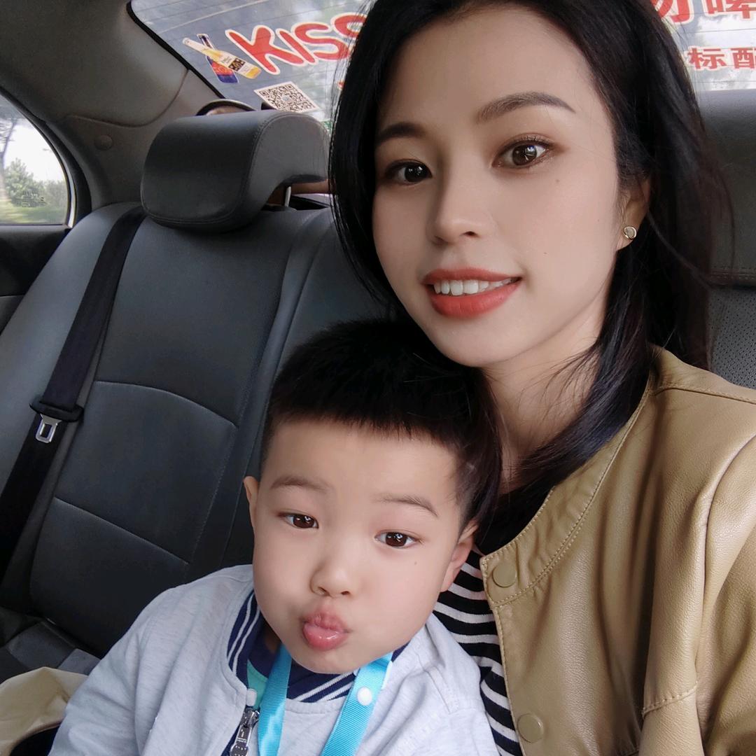 乌拉爱吃鱼