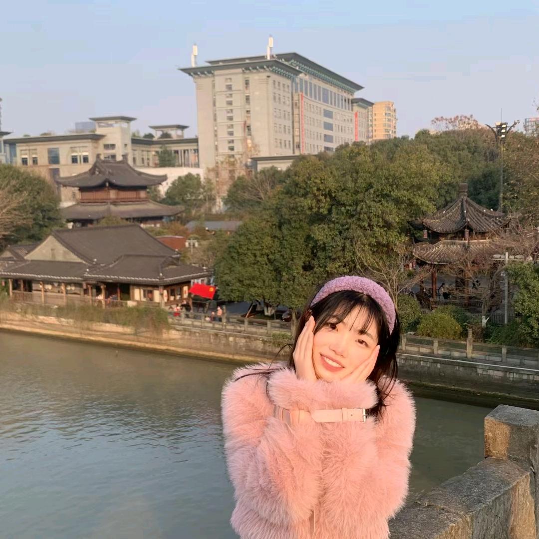 一只小碗🥣