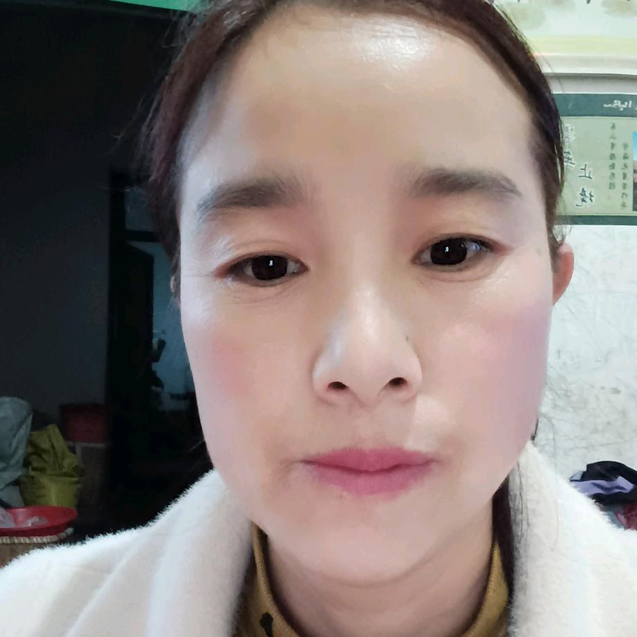花非雾里