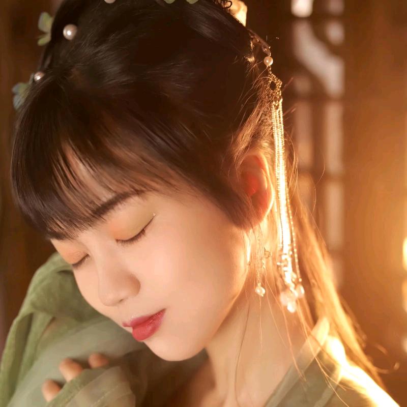 晓.晓（手势舞）