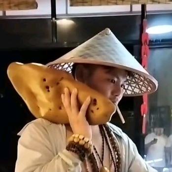 洪小哥（砸哥）