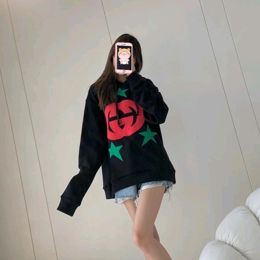她还是
