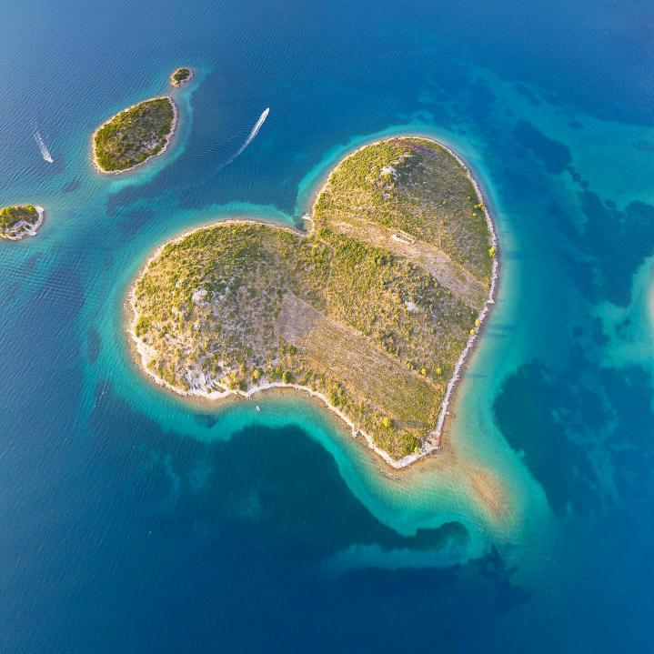 潇潇百货个体店