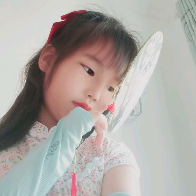 晓晓(谢谢回关，拉群的不要)