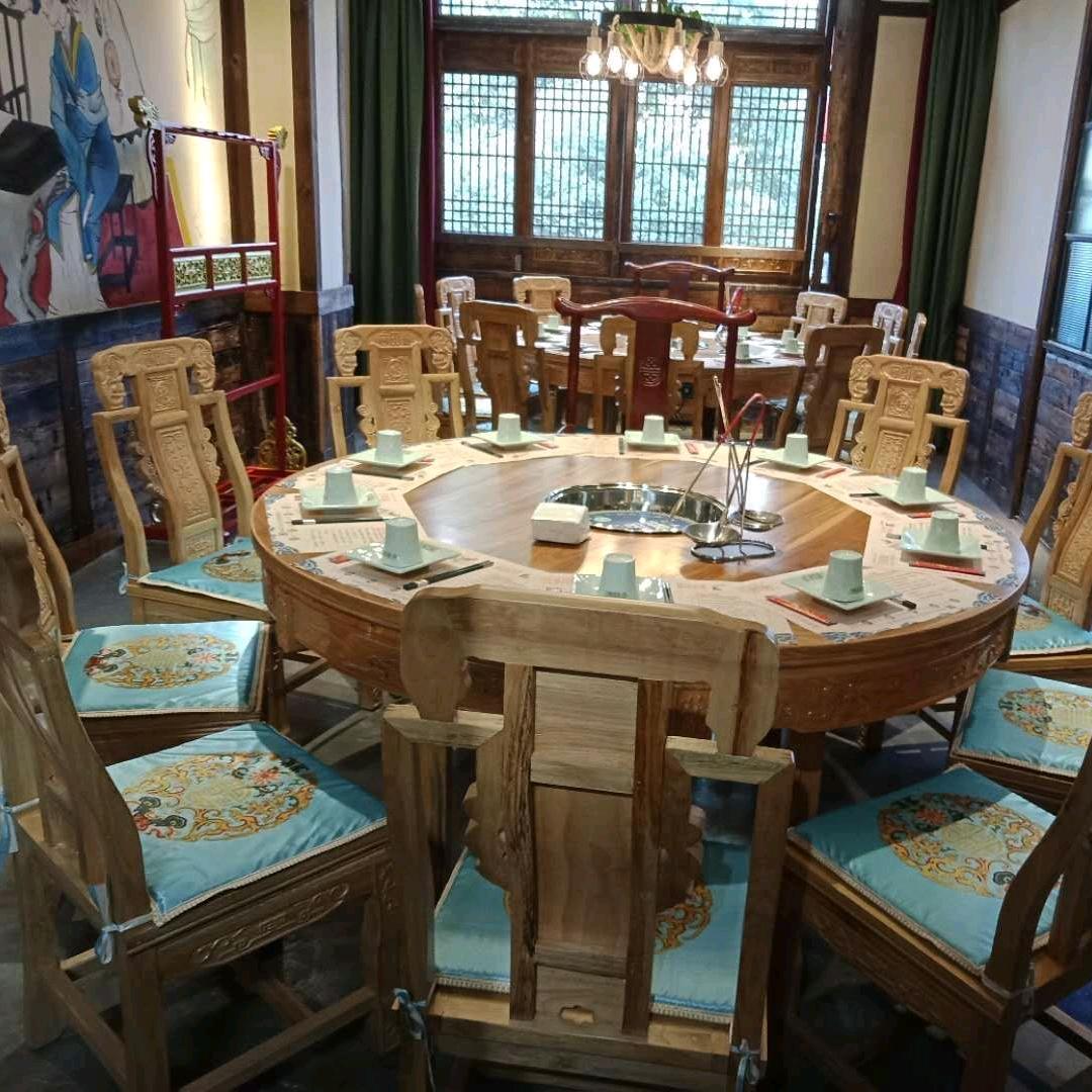 重庆酒店家具，餐饮家具定制   程春华