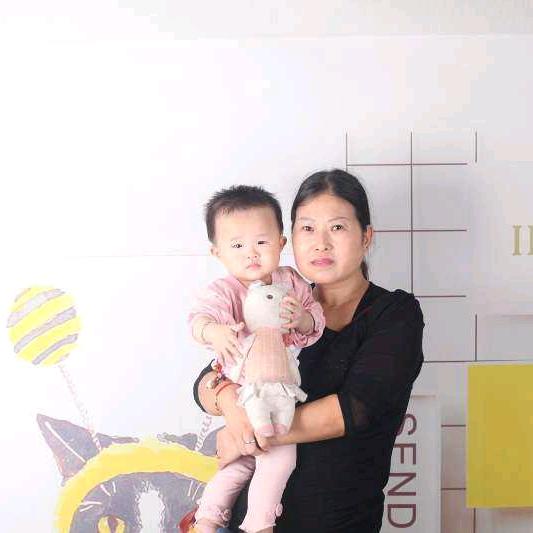 敏敏姐［橱窗］